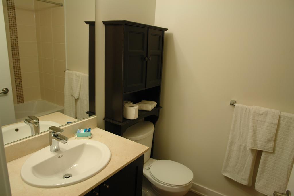 Goodwood Suites Μισισάουγκα Δωμάτιο φωτογραφία