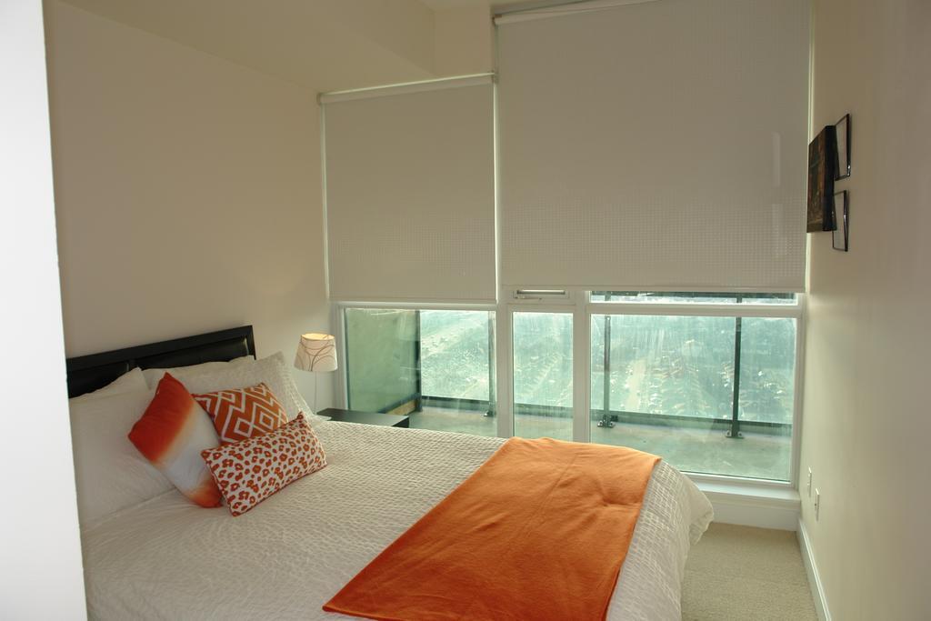 Goodwood Suites Μισισάουγκα Δωμάτιο φωτογραφία